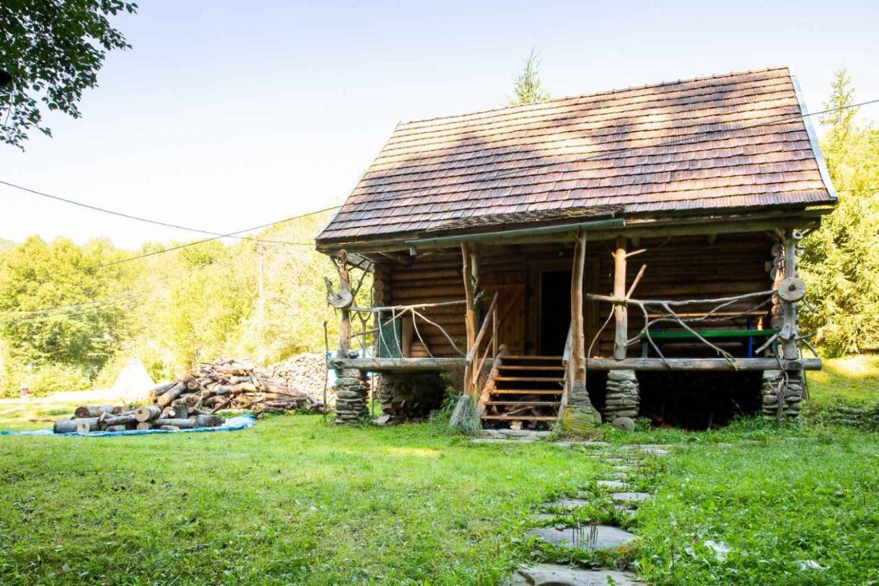 Вилла Хатина біля потока Лумшоры Экстерьер фото